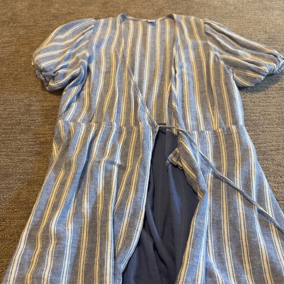 Old Navy wrap dress - S - Picture 2 of 4
